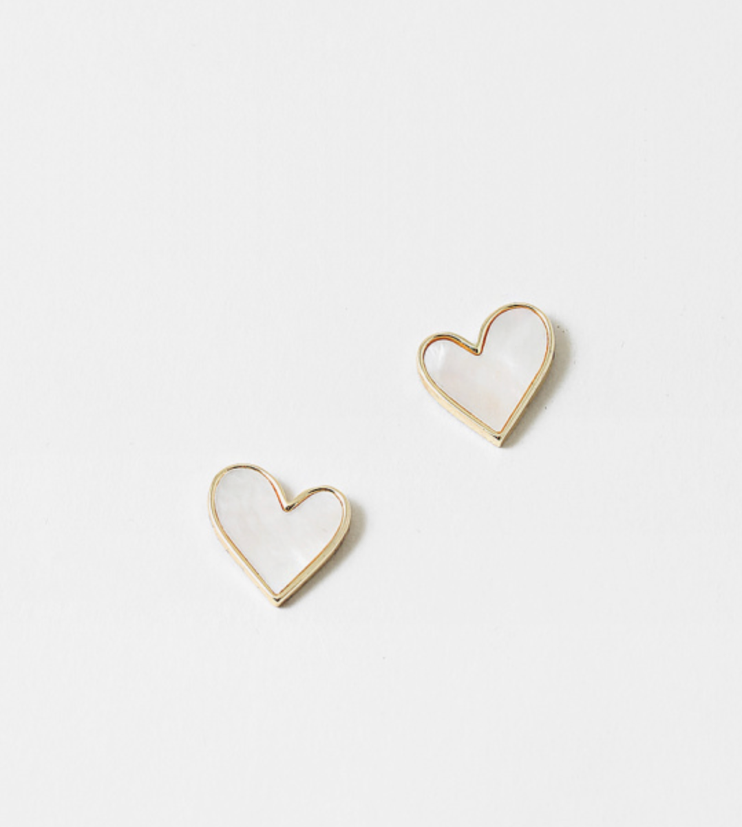 Earrings with mother of pearl heart